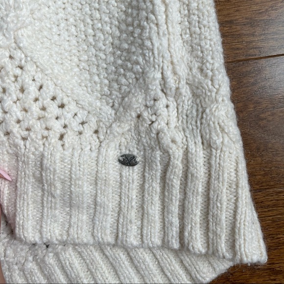 AMERICAN EAGLE OUTFITTERS Cream Wool Blend Argyle Diamond Round Neck Sweater - Picture 5 of 6